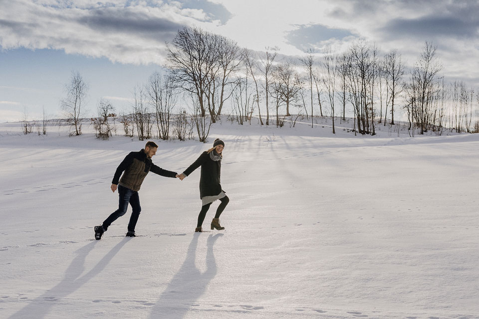 Iris und Michi – Paarfotos im Schnee
